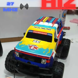 1:15 ÖLÇEK 27 MHZ IŞIKLI 15 KM HIZLI ŞARJLI FULL FONKSİYON UZAKTAN KUMANDALI OFF ROAD ARABA (SARI)
